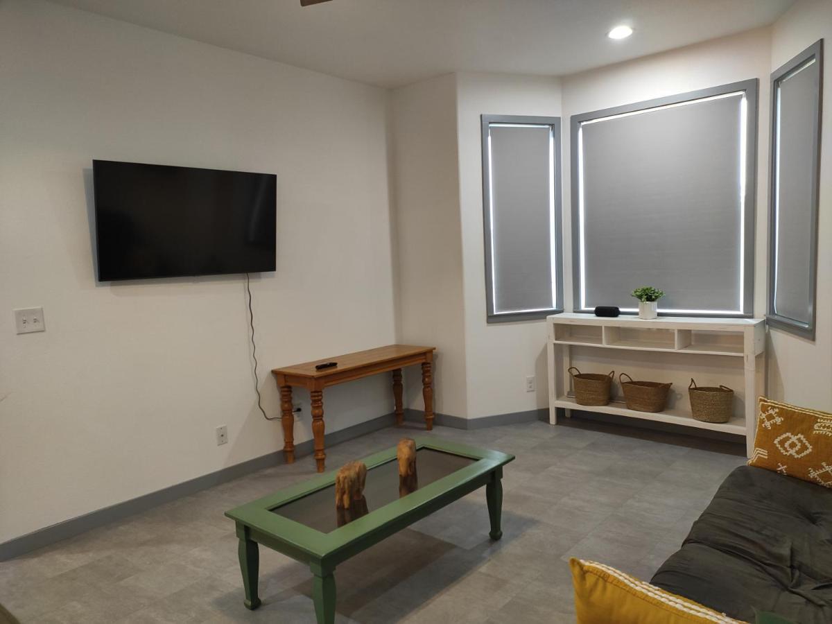 New House With Comfortable King Beds Medford Kültér fotó